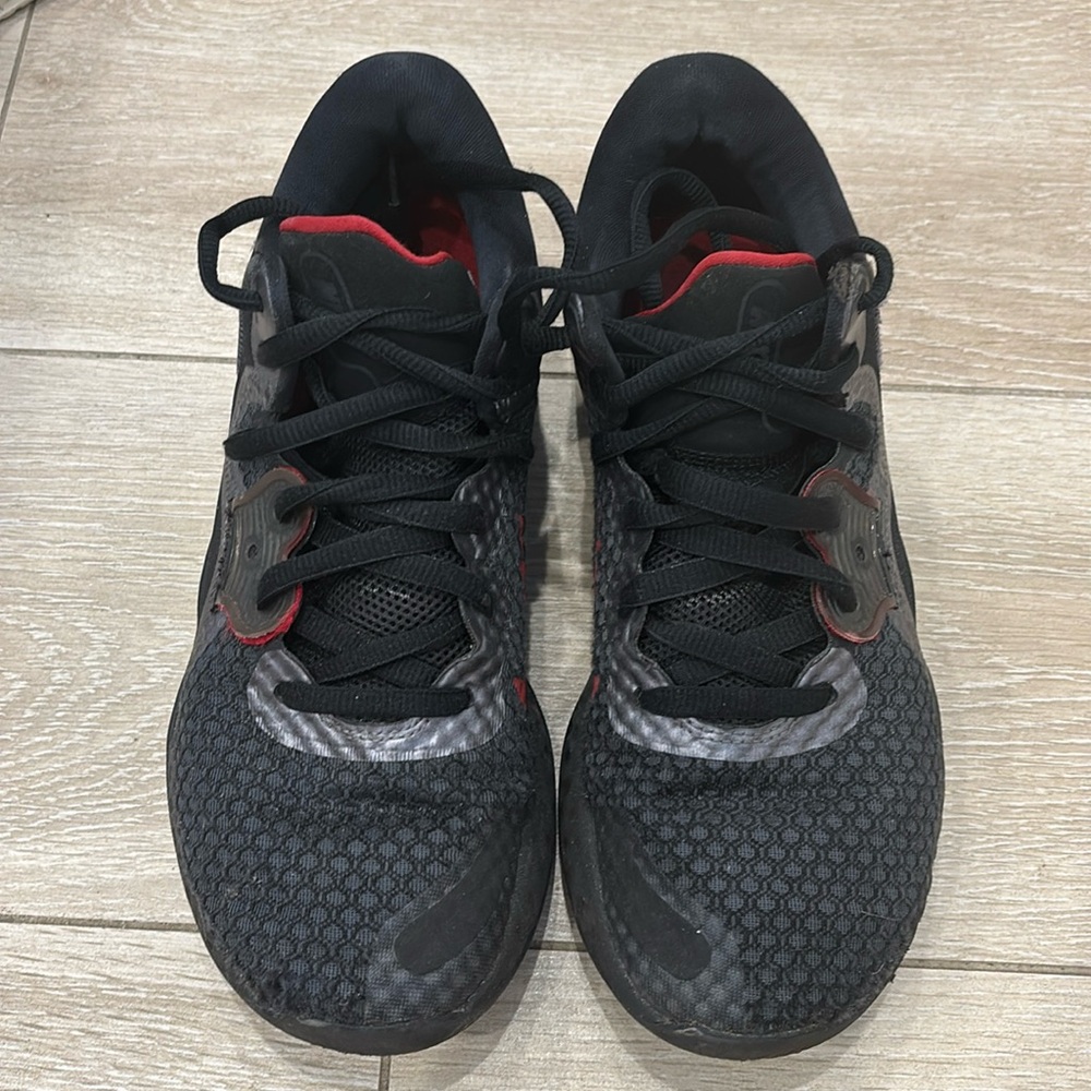 Nike Renew Men’s size 9 sneakers shoes. Plenty of life left.